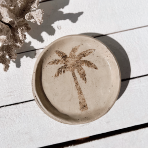 soleil palm tree plate | sand